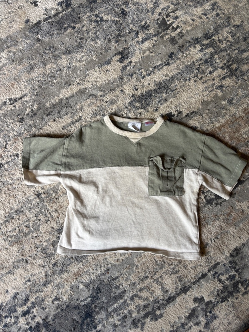 Zara Olive & Cream Short Sleeve Colorblock Pocket Tee